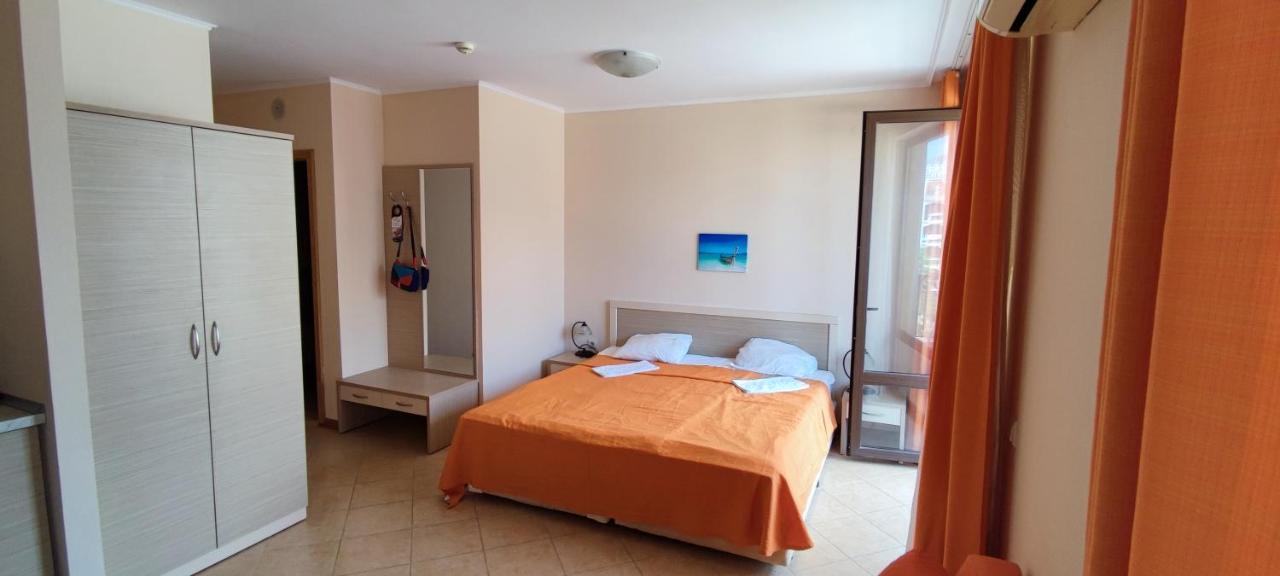 Holiday Apartcomplex Royal Sun サニービーチ エクステリア 写真