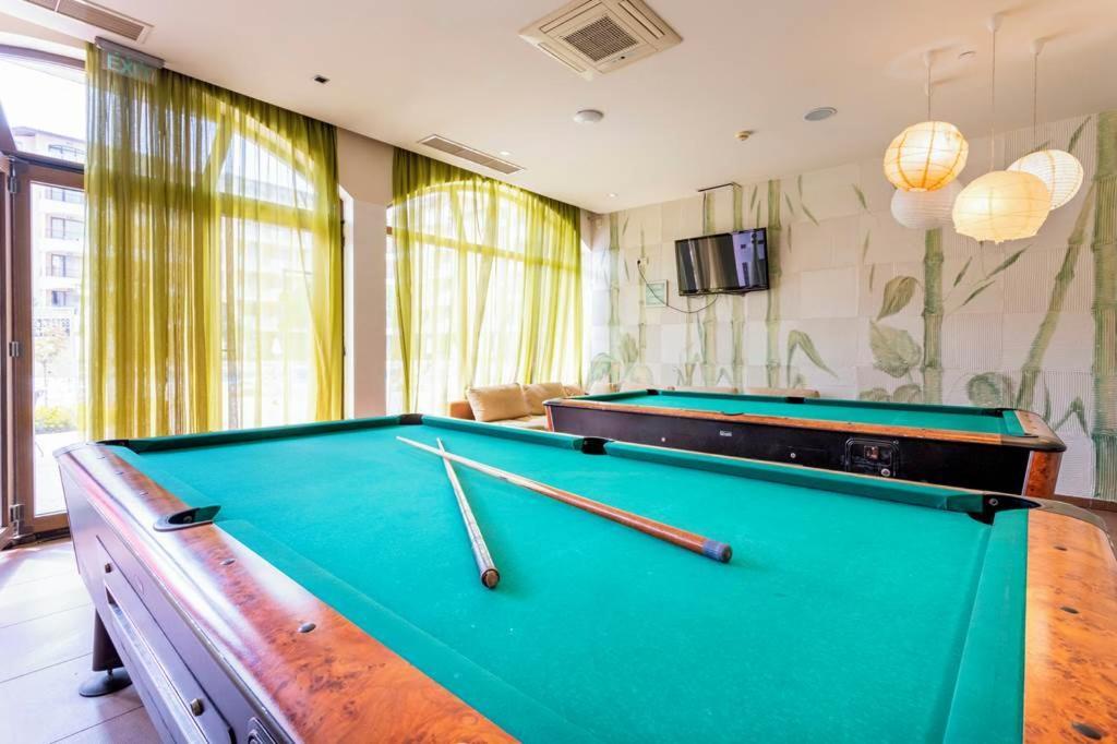 Holiday Apartcomplex Royal Sun サニービーチ エクステリア 写真